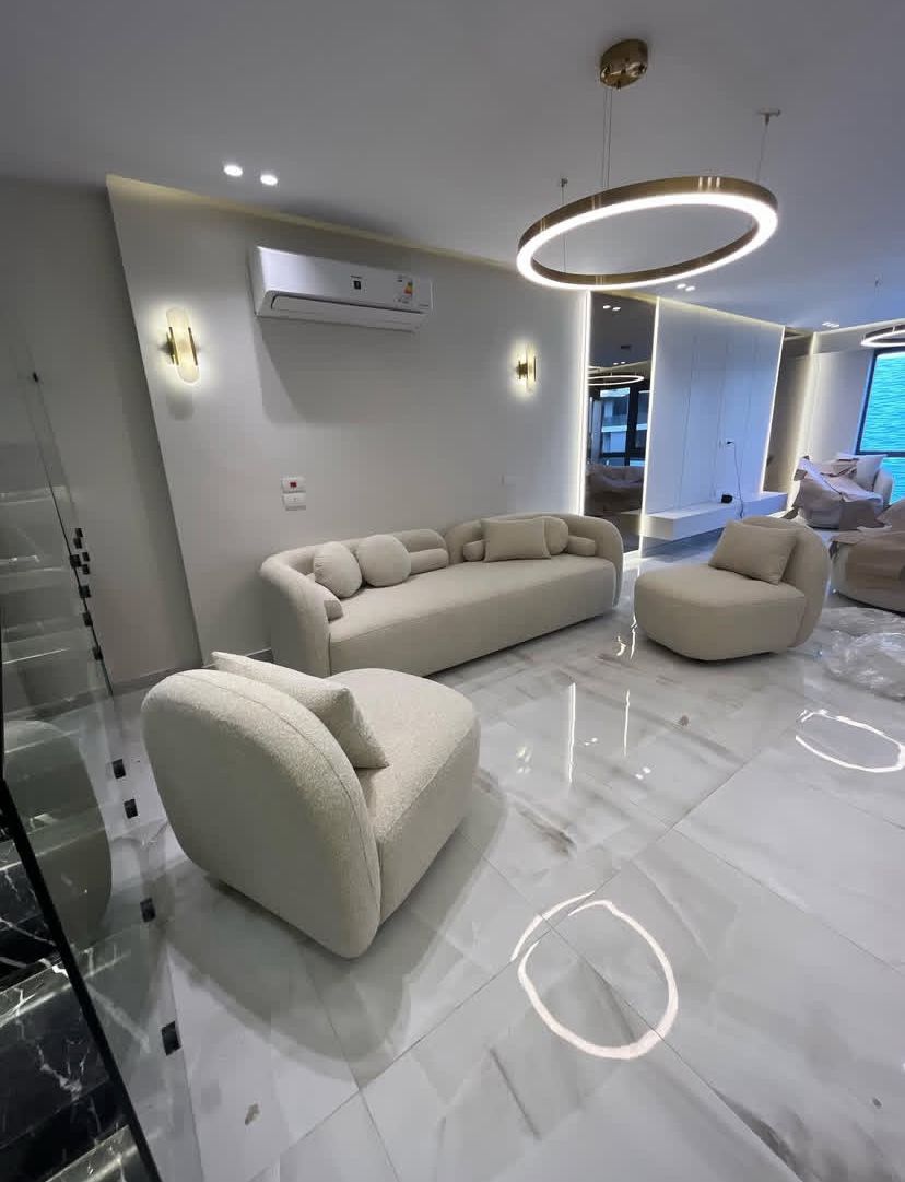 Canapé d’Angle Design Beige – Élégance et Confort