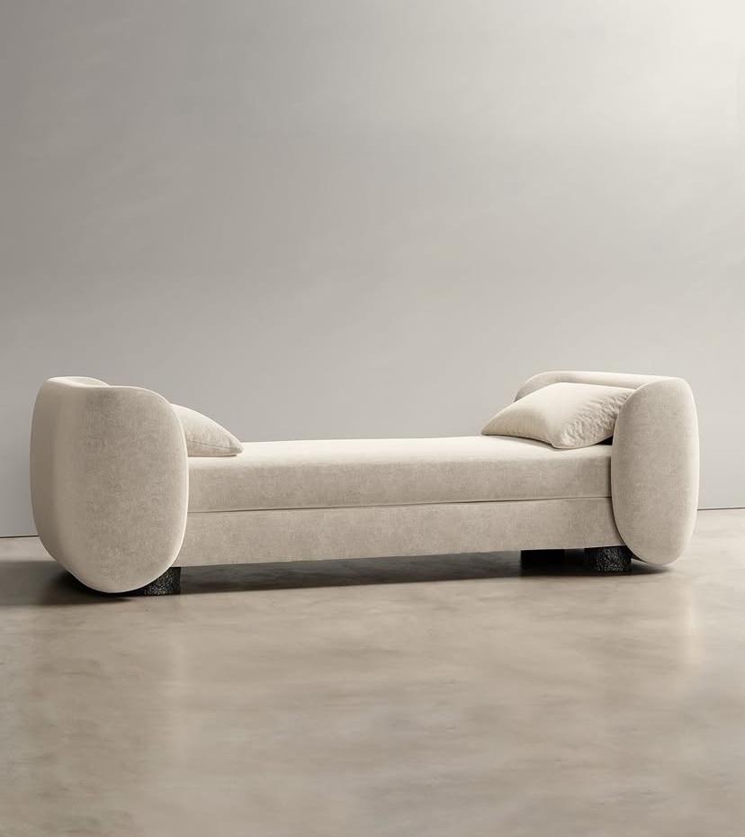 Banquette moderne en velours crème